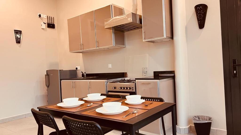 One Guest Place 2bhk Near The *