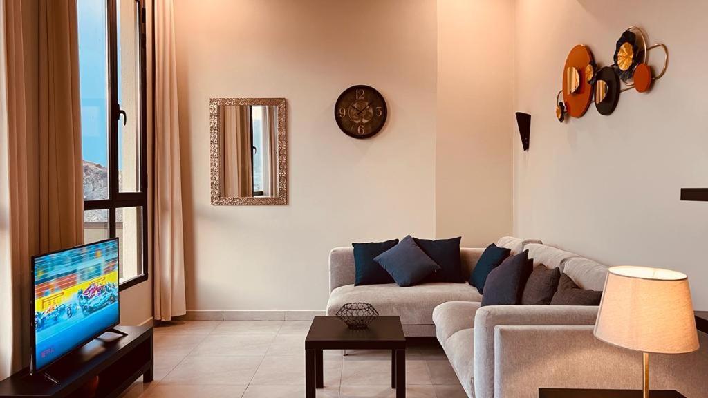 One Guest Place 2bhk Near The