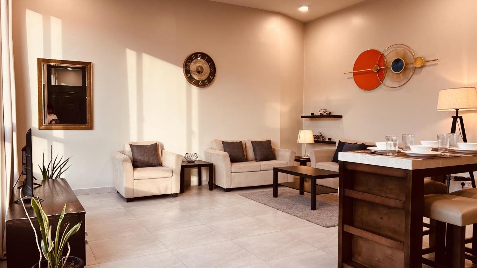 Apartment One Guest Place 2bhk Near The Muscat